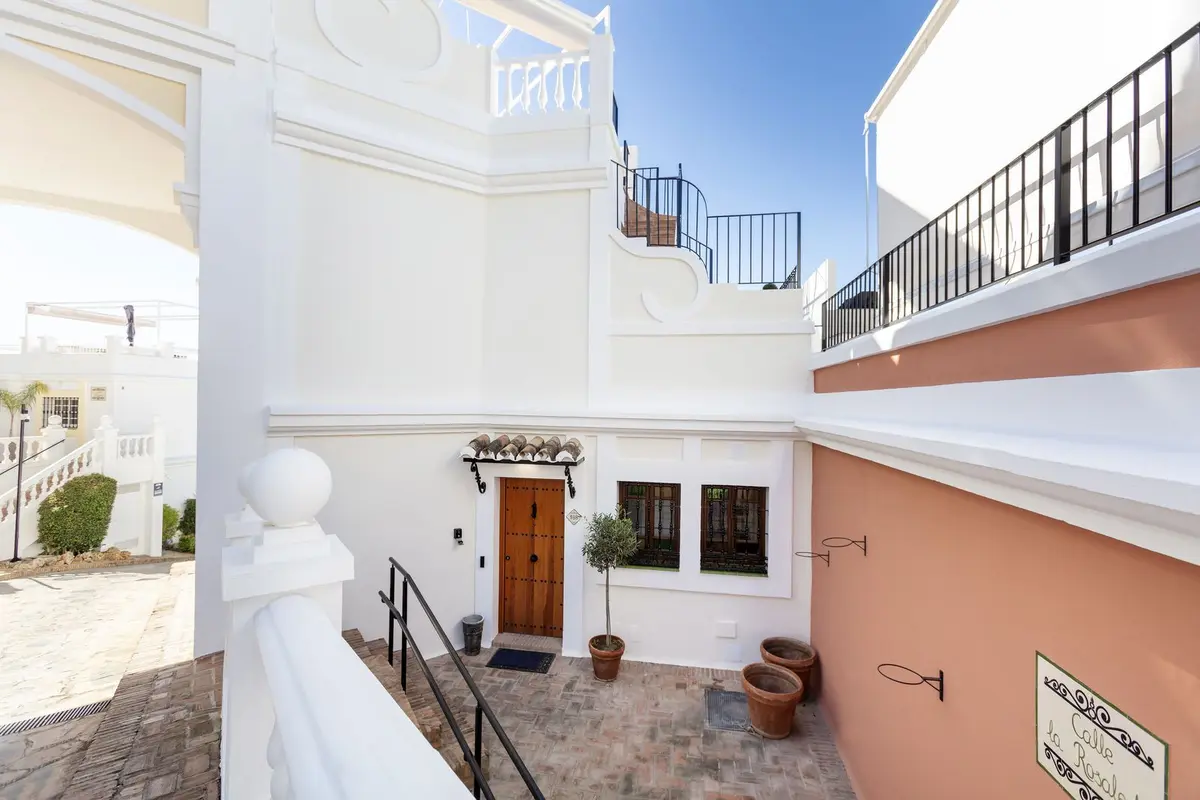 Semi-Detached House in Nueva Andalucía