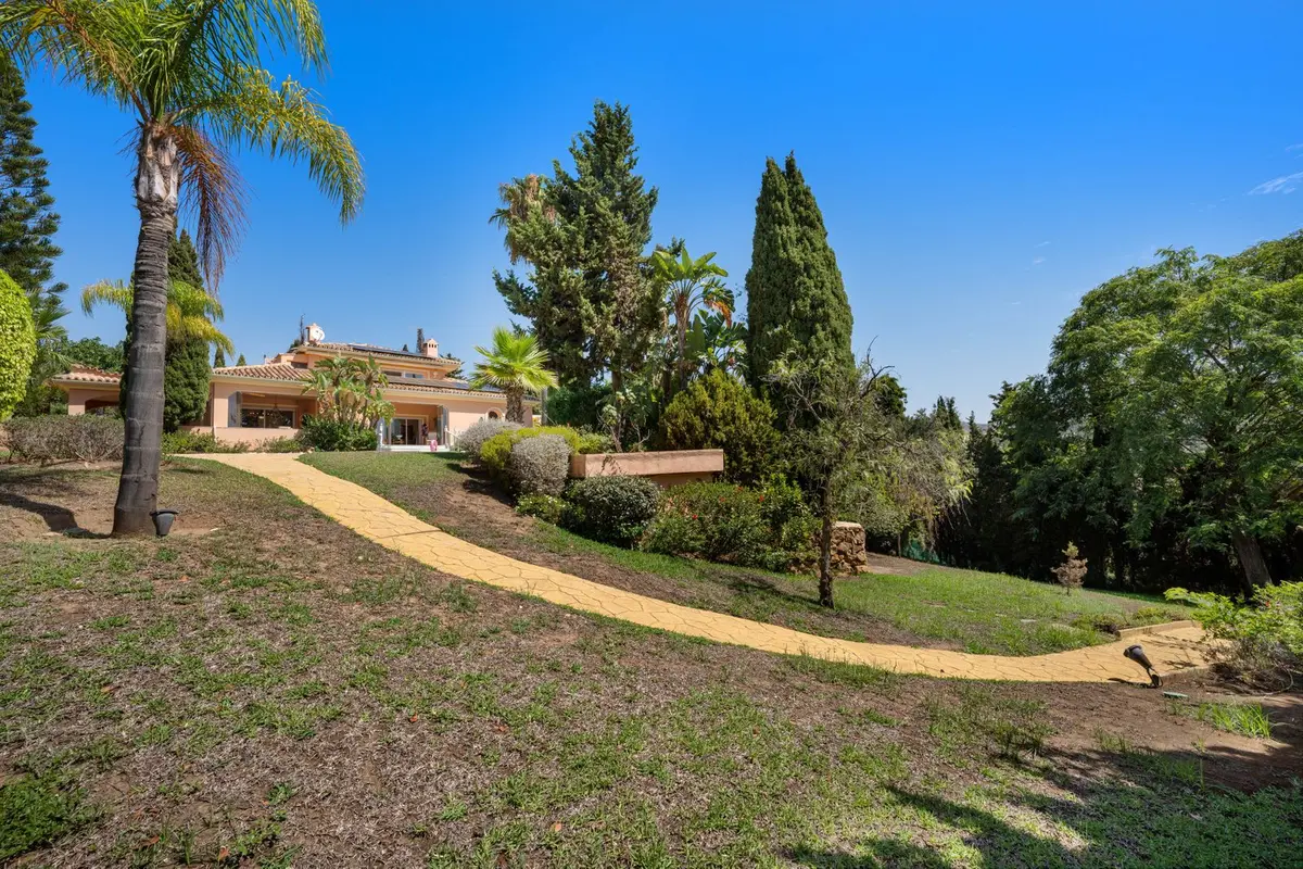 Detached Villa in Elviria