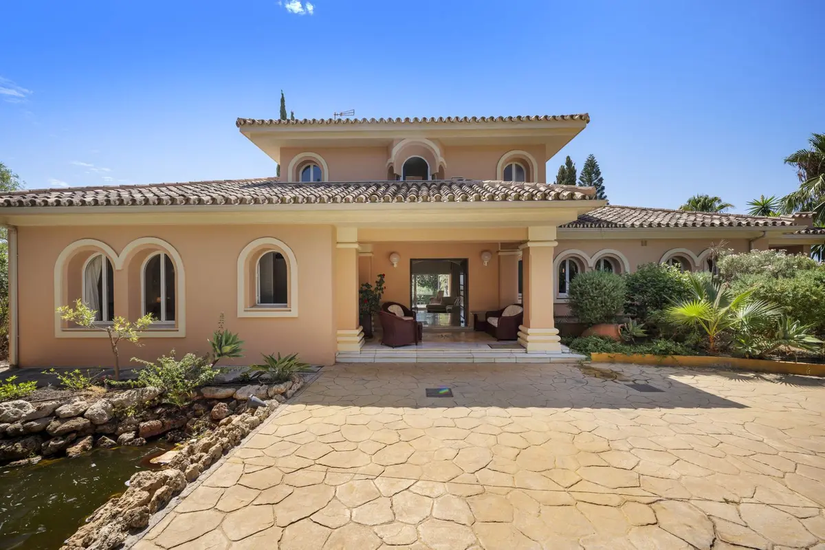 Detached Villa in Elviria
