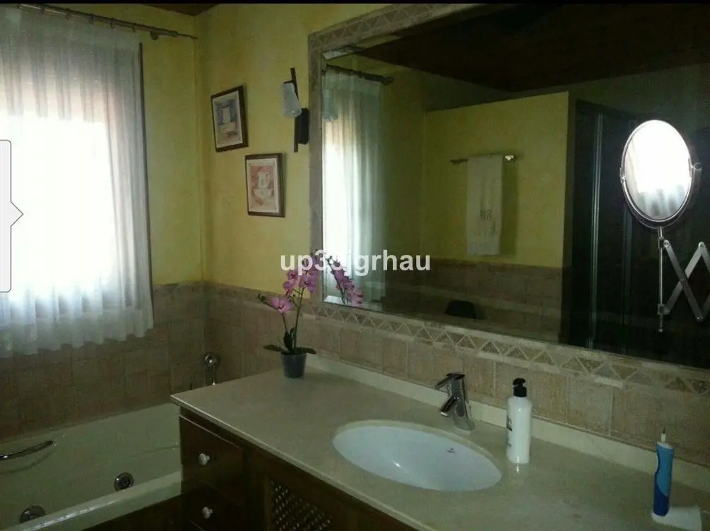 Ground Floor Apartment in Estepona
