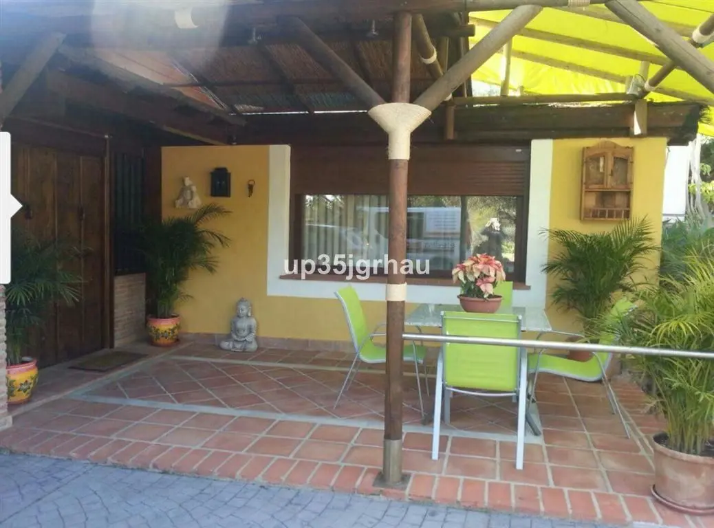 Ground Floor Apartment in Estepona