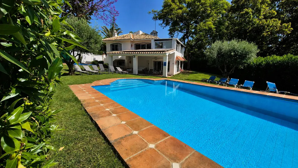 Detached Villa in Elviria