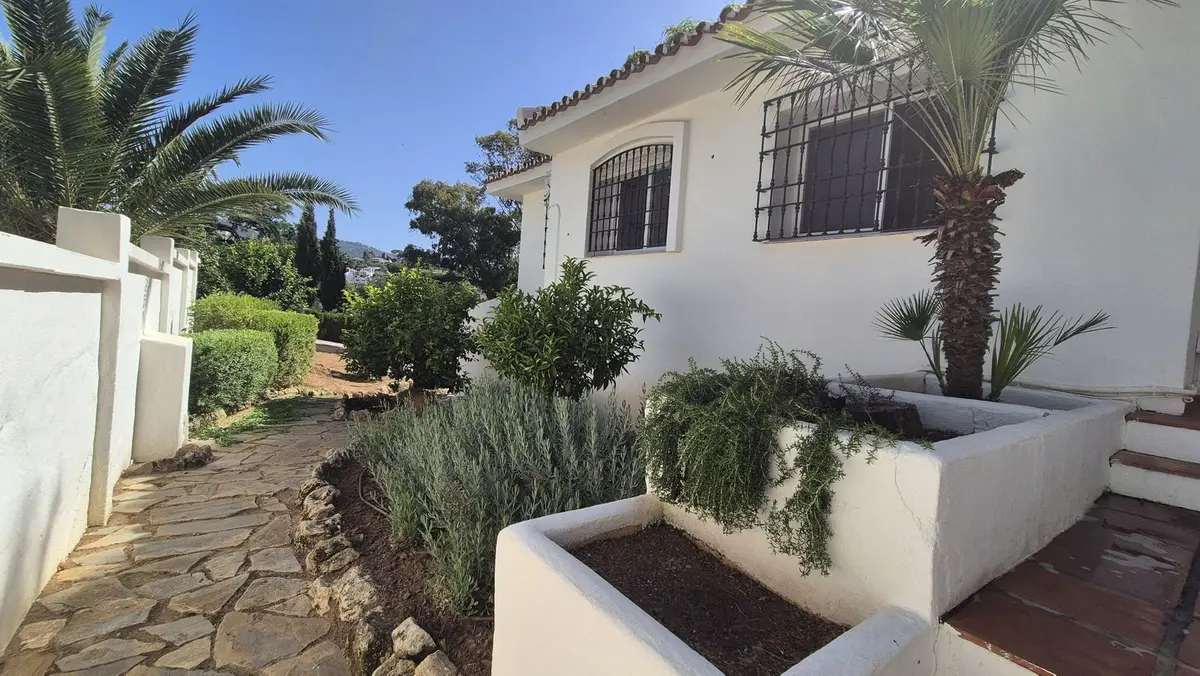 Detached Villa in Elviria