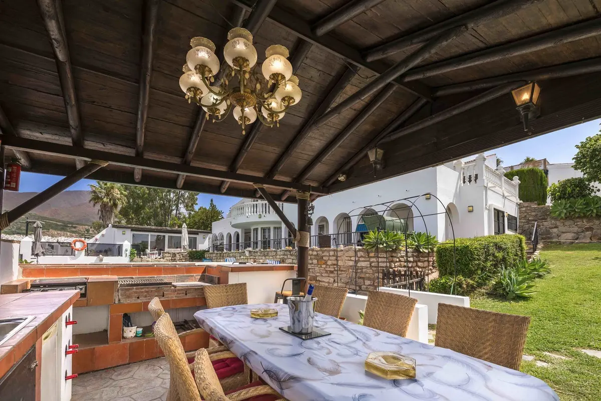 Detached Villa in Estepona