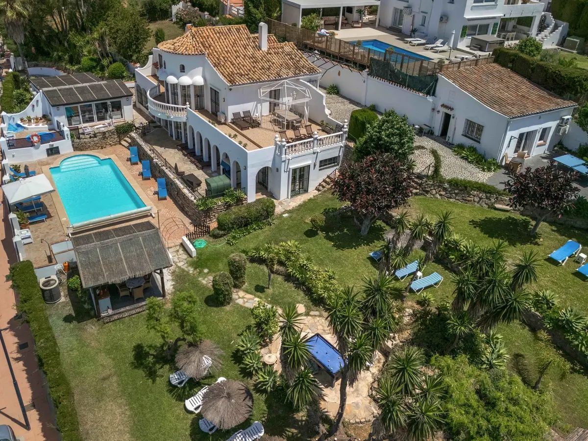 Detached Villa in Estepona