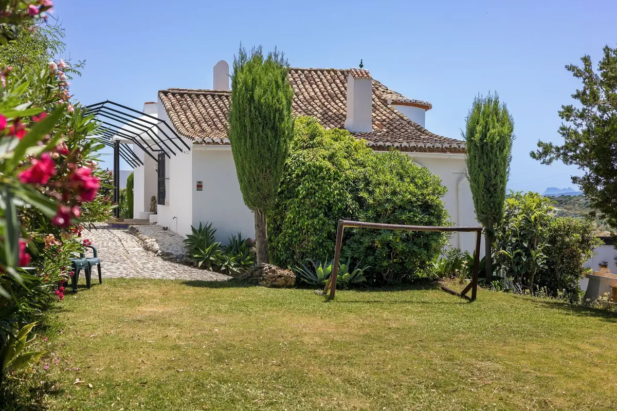 Detached Villa in Estepona
