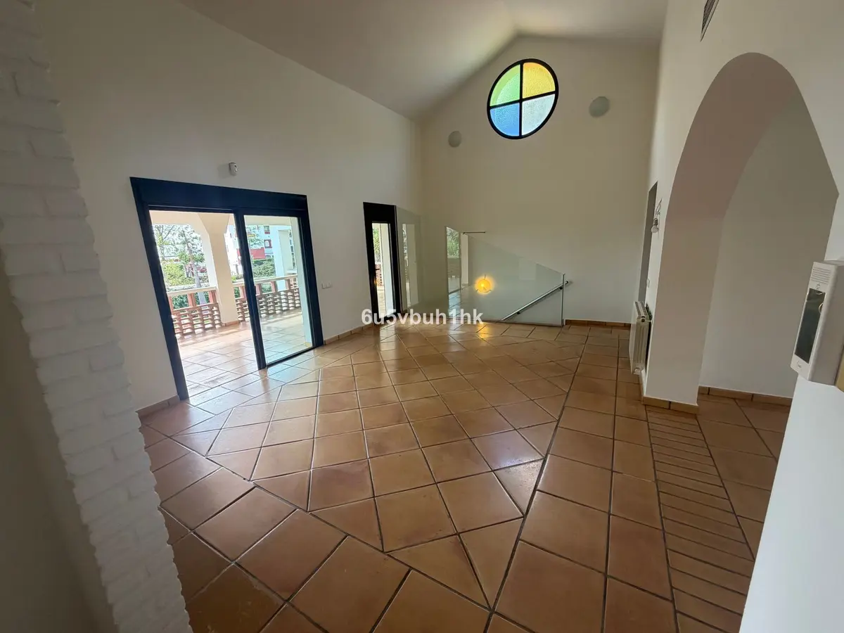 Detached Villa in Estepona