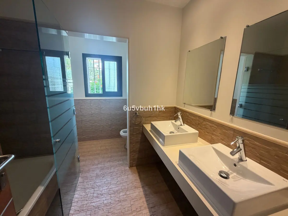 Detached Villa in Estepona