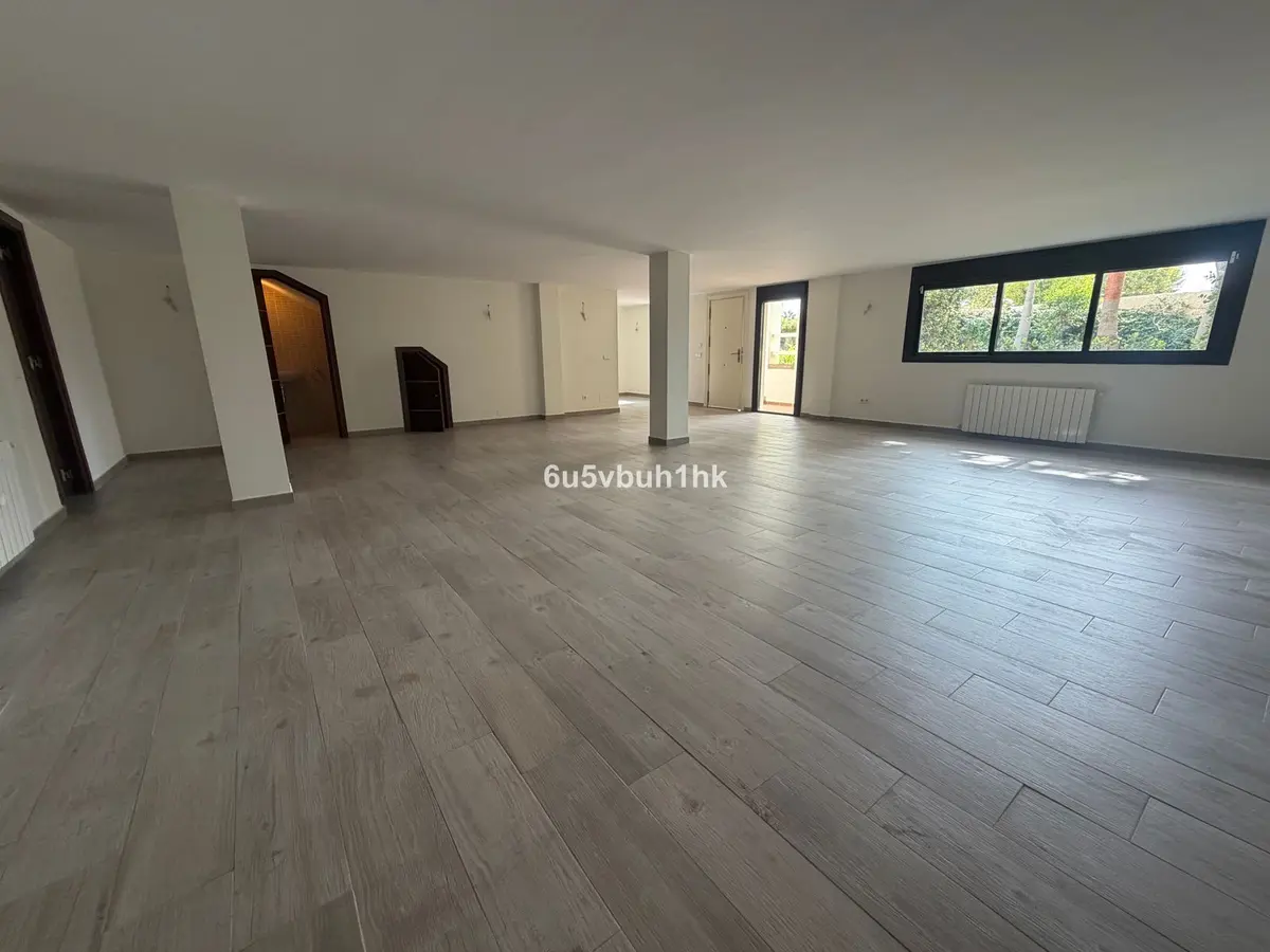 Detached Villa in Estepona