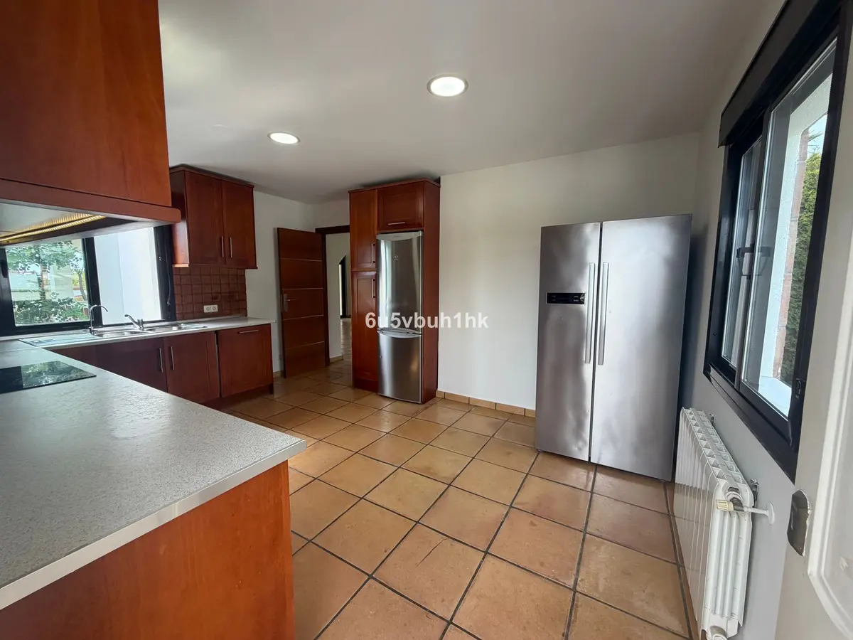 Detached Villa in Estepona