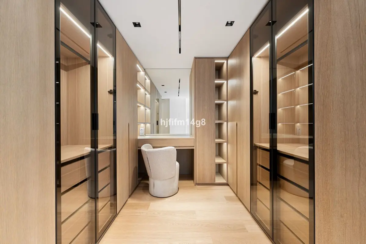 Middle Floor Apartment in Nueva Andalucía