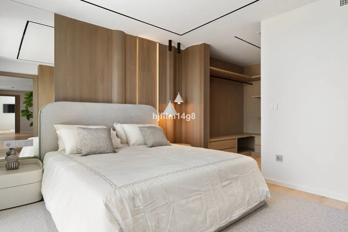 Middle Floor Apartment in Nueva Andalucía