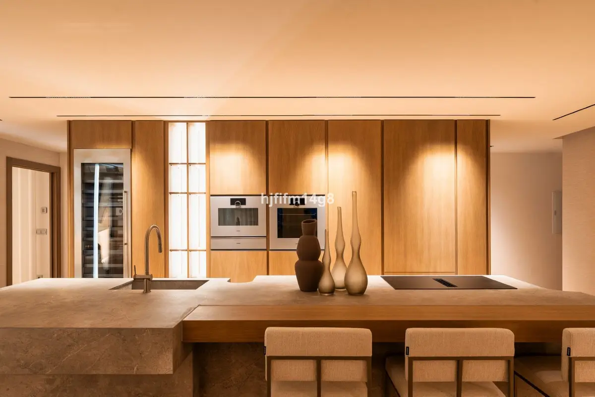 Middle Floor Apartment in Nueva Andalucía