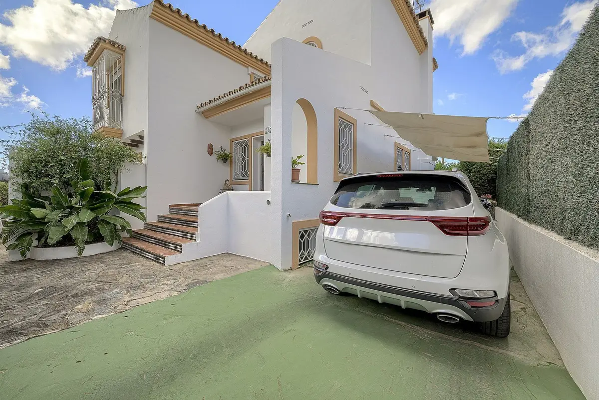 Detached Villa in Marbella