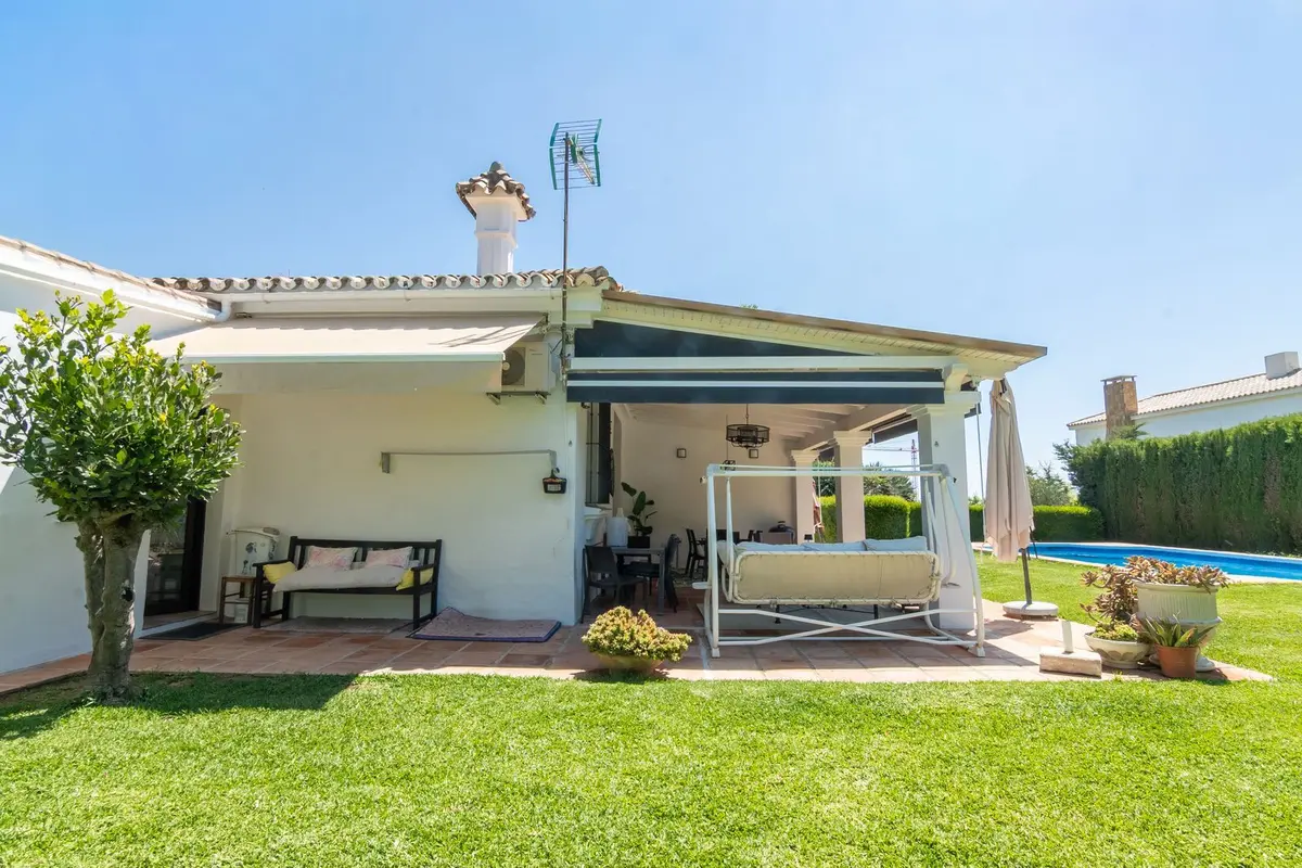 Detached Villa in Estepona