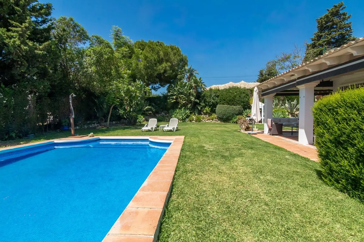 Detached Villa in Estepona