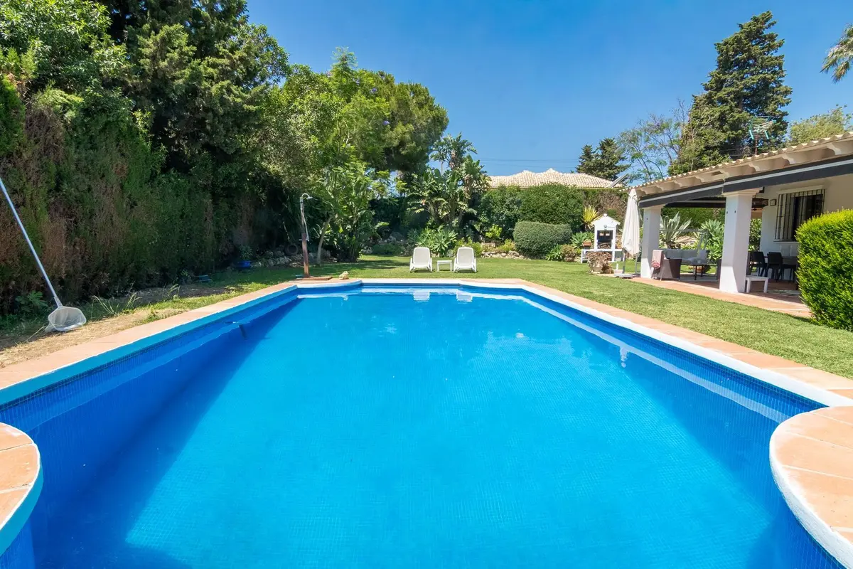Detached Villa in Estepona
