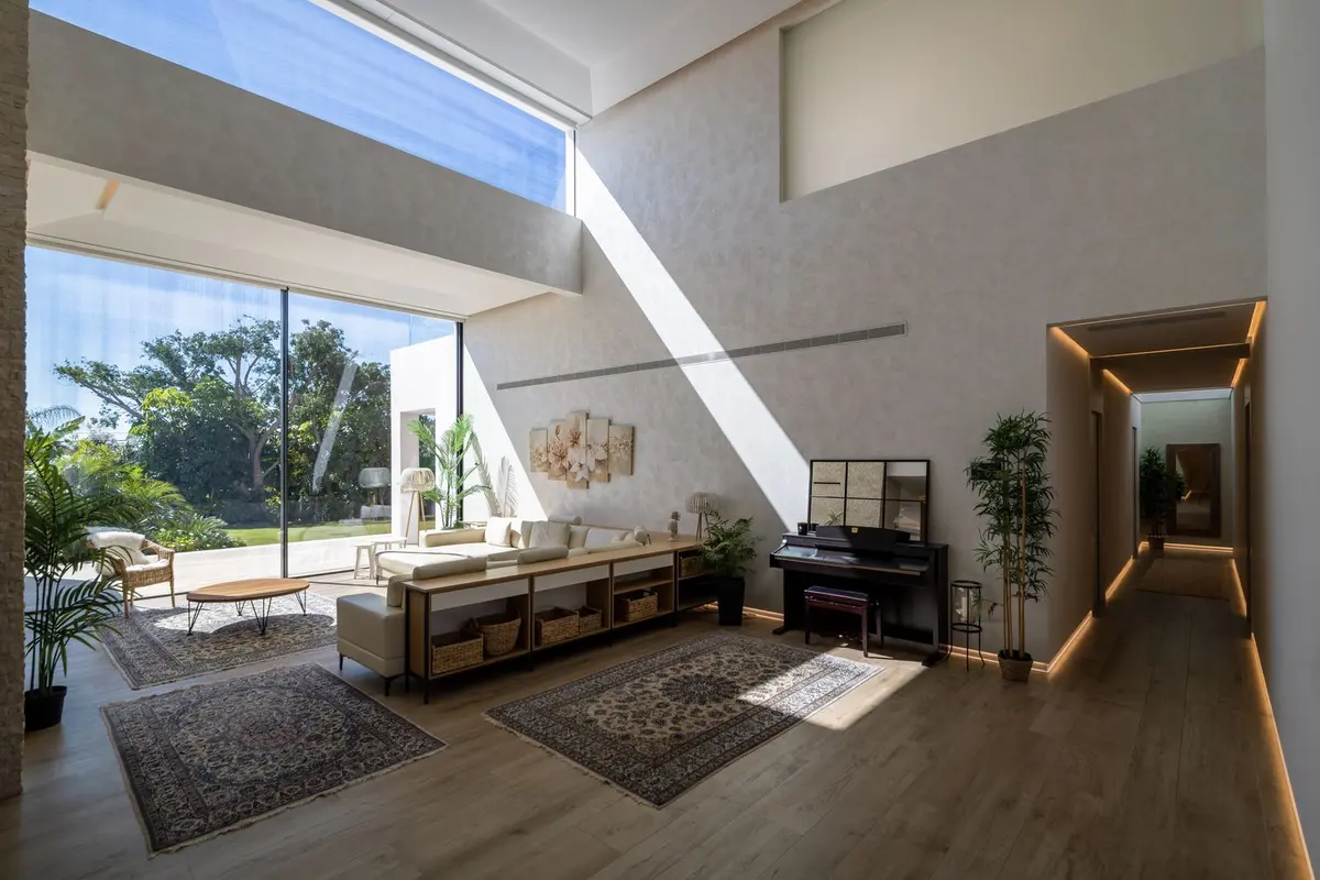 Detached Villa in El Paraiso