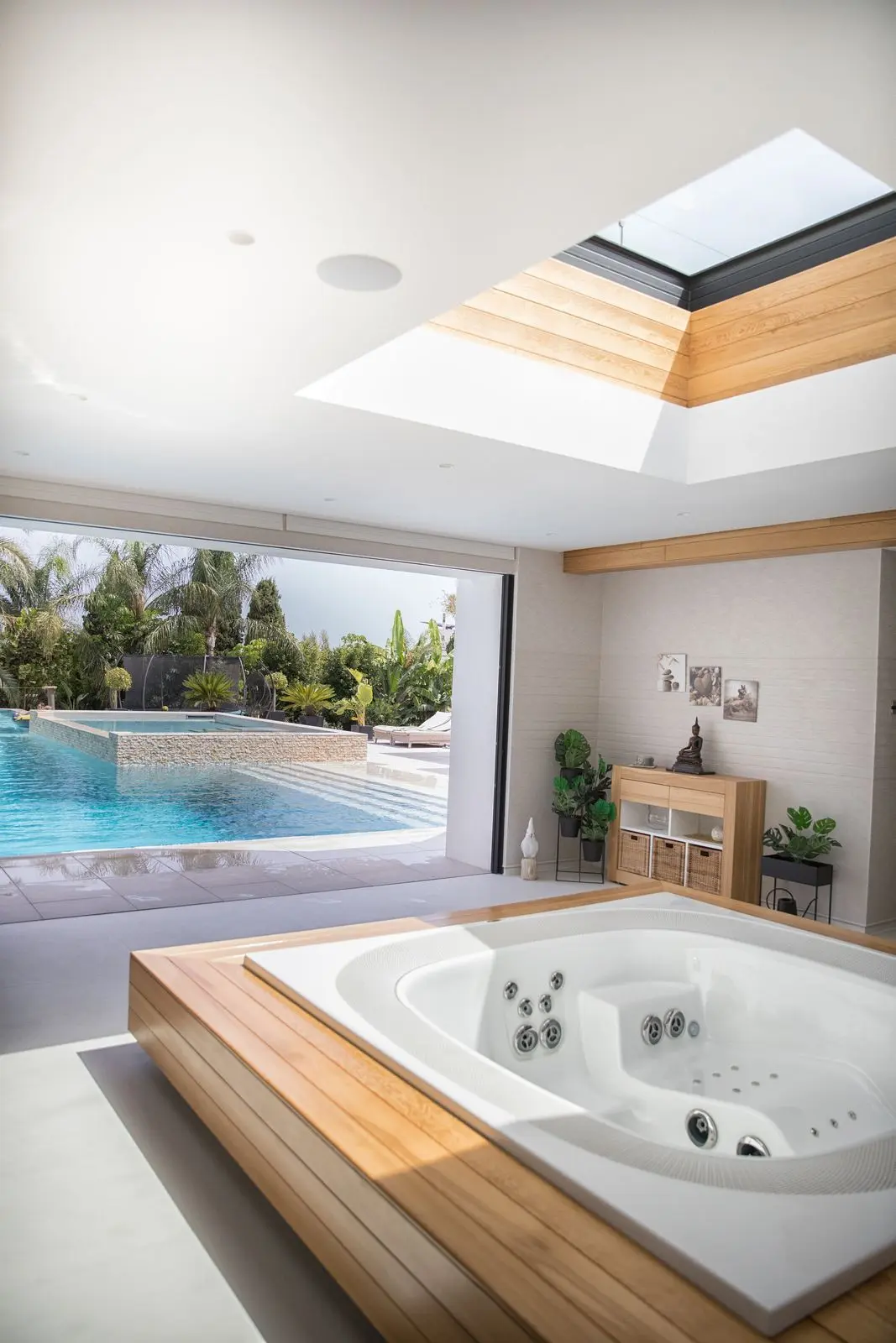Detached Villa in El Paraiso