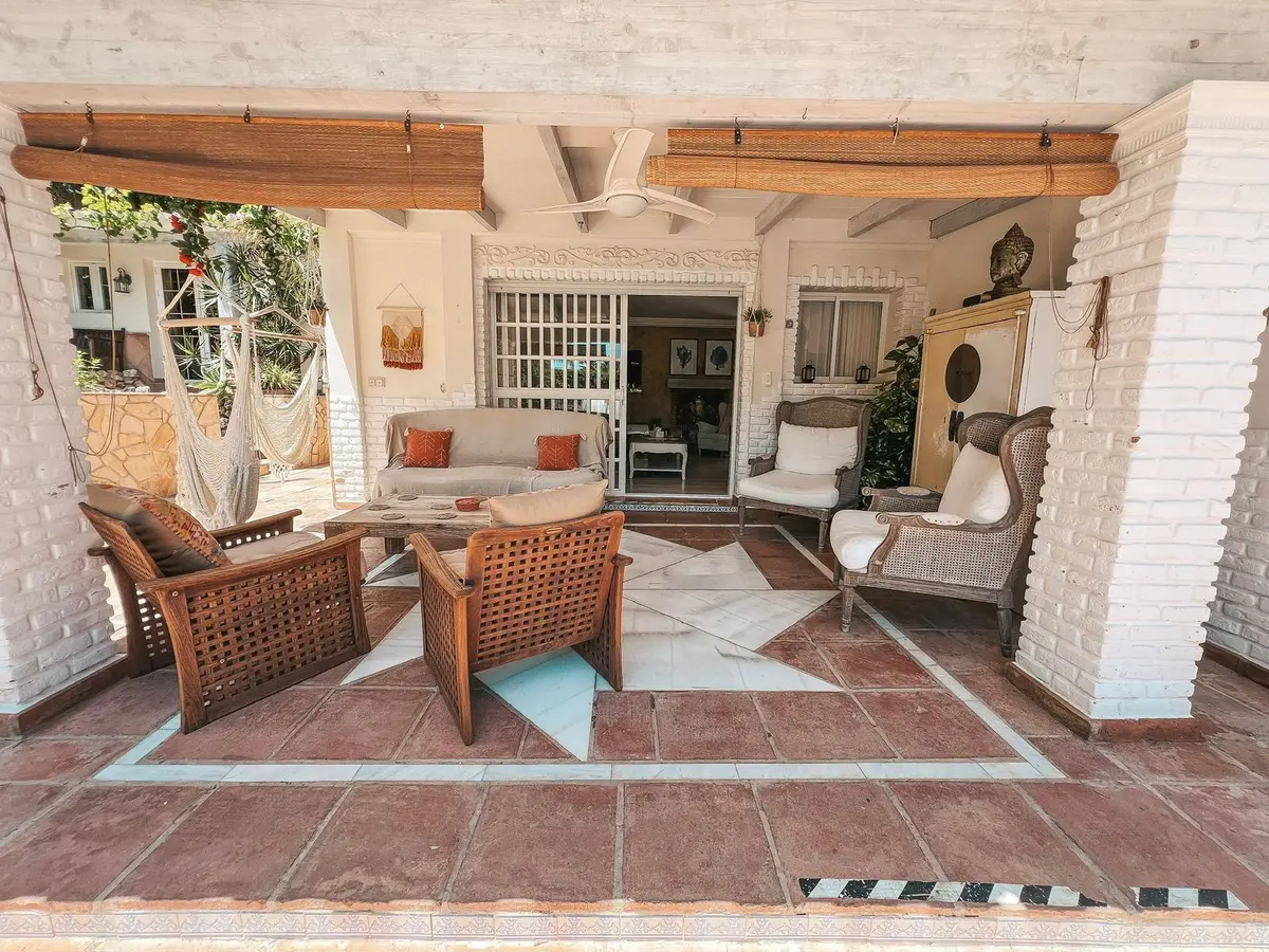 Detached Villa in Nueva Andalucía