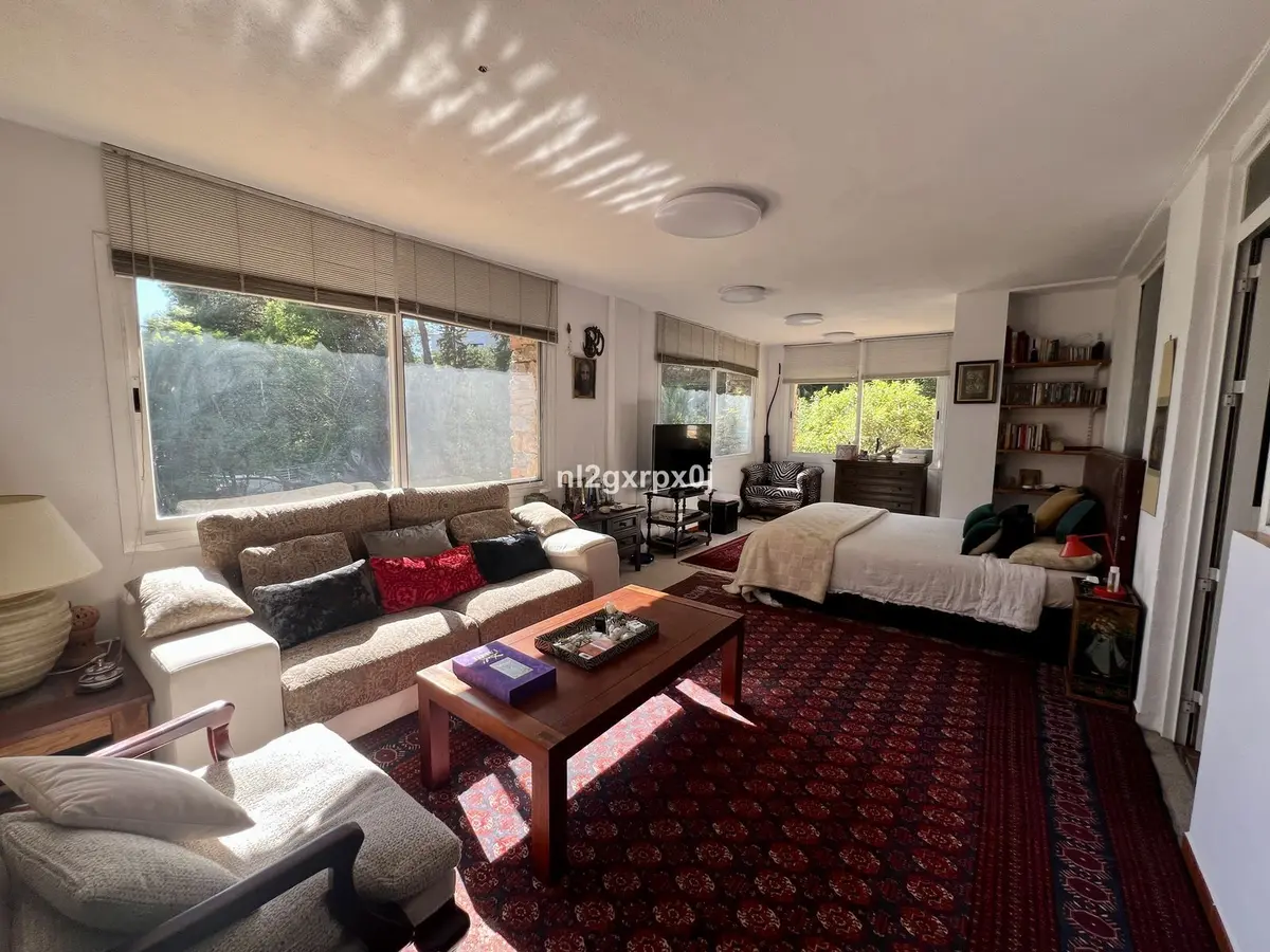 Detached Villa in Marbella