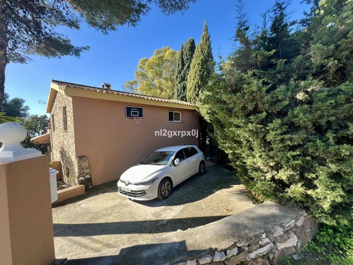 Detached Villa in Marbella