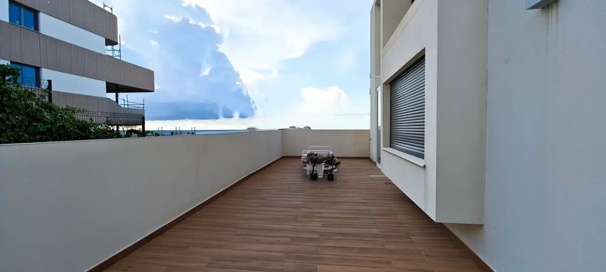 Middle Floor Apartment in Estepona