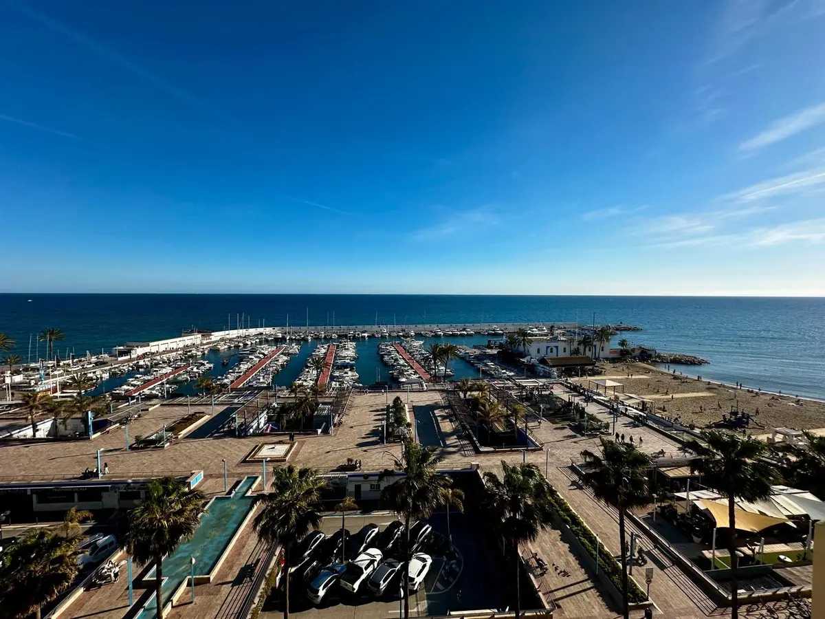 Middle Floor Apartment in Marbella