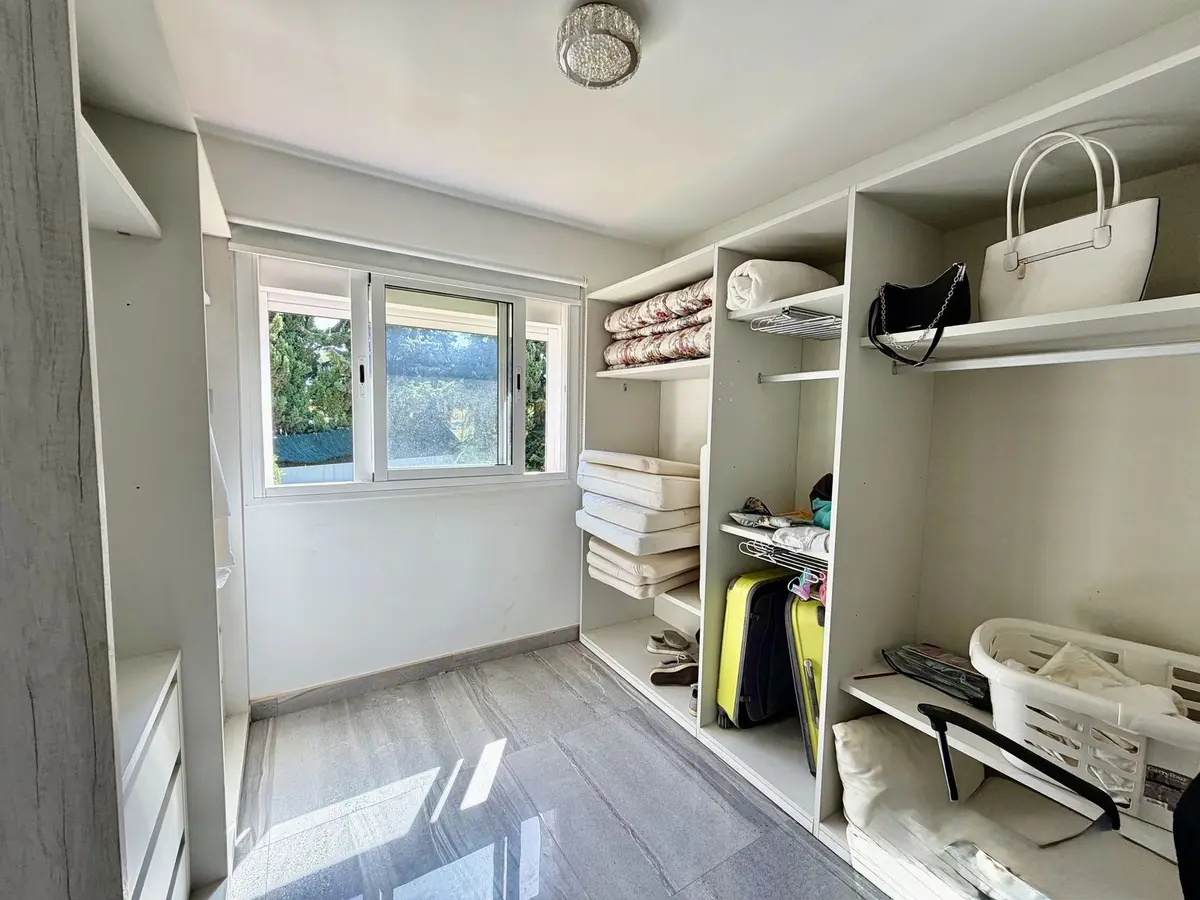 Detached Villa in Cabopino