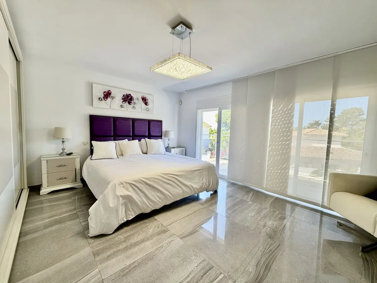 Detached Villa in Cabopino