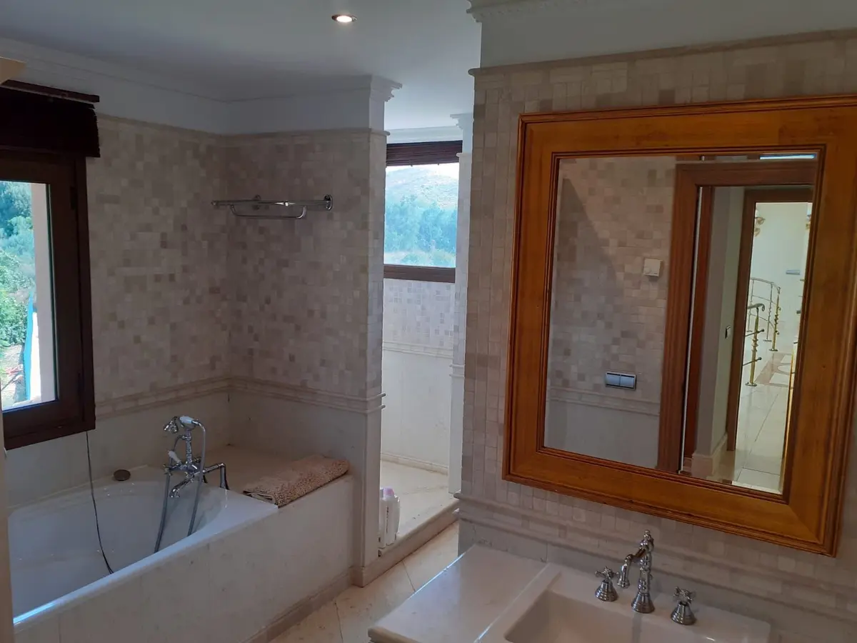 Detached Villa in Estepona