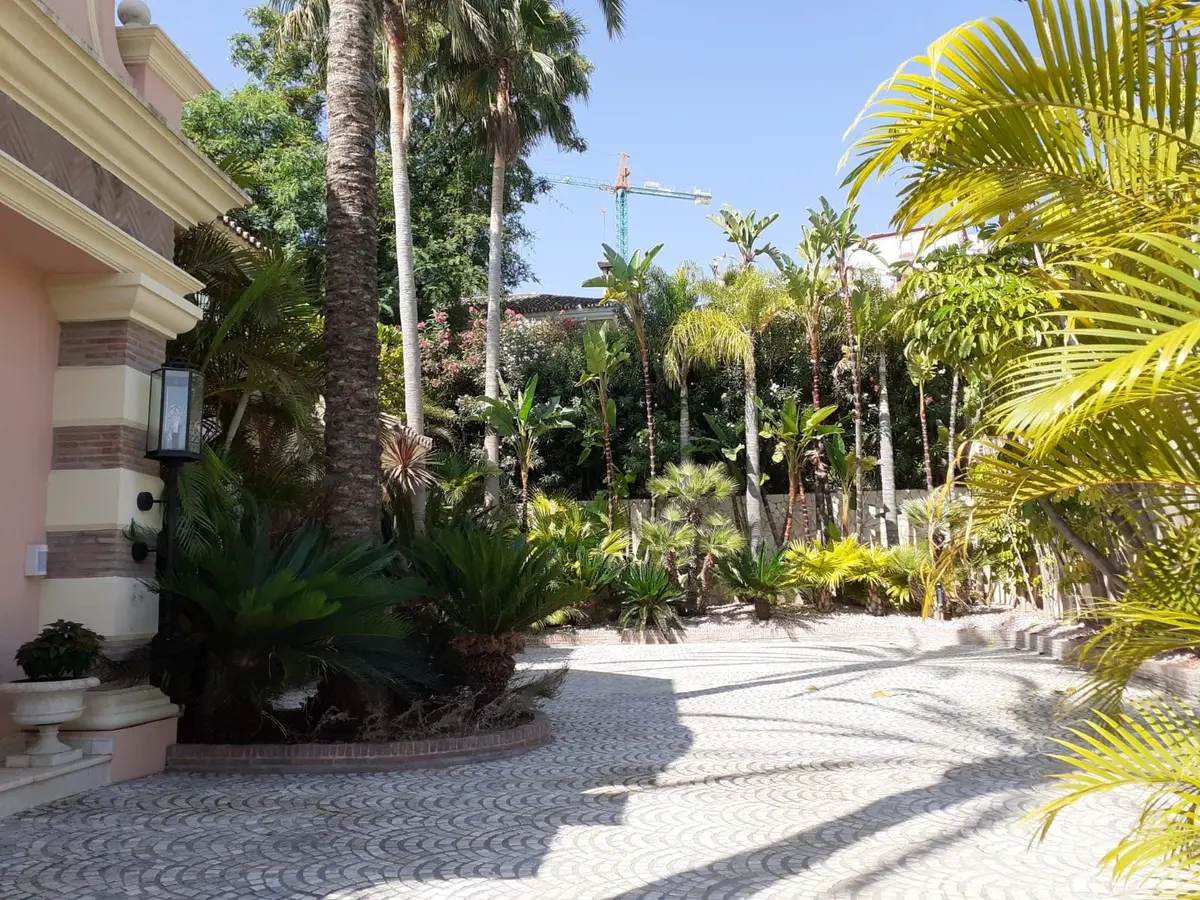 Detached Villa in Estepona