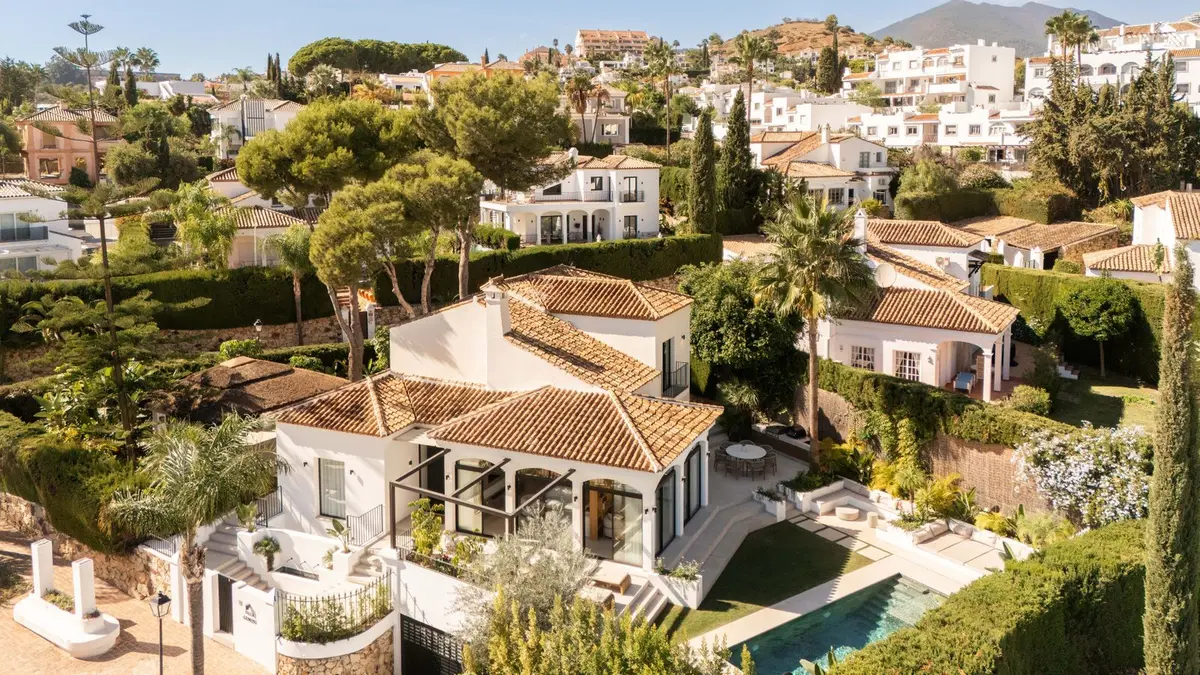 Detached Villa in Nueva Andalucía