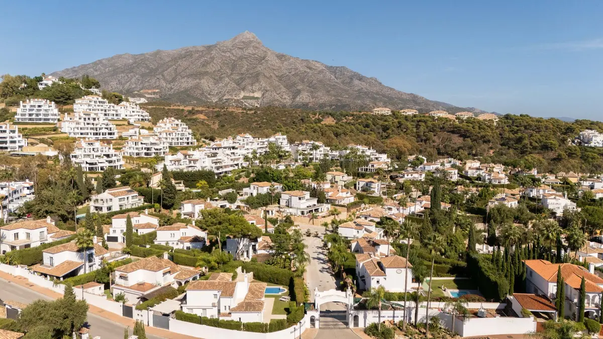 Detached Villa in Nueva Andalucía