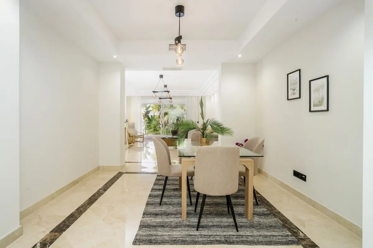Middle Floor Apartment in Marbella
