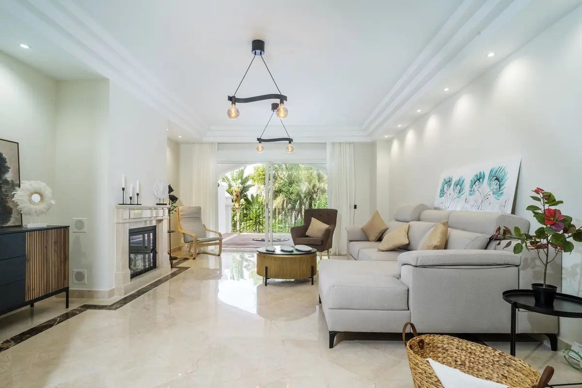Middle Floor Apartment in Marbella