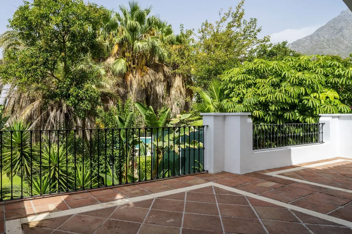 Middle Floor Apartment in Marbella