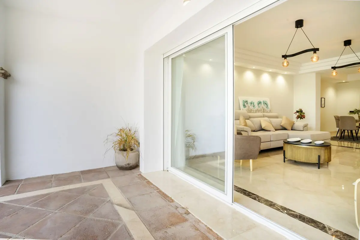 Middle Floor Apartment in Marbella