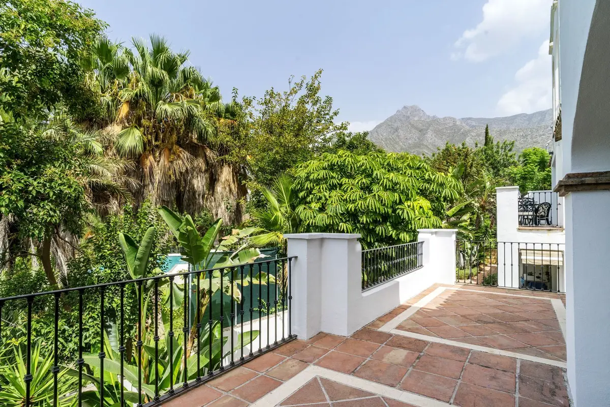 Middle Floor Apartment in Marbella