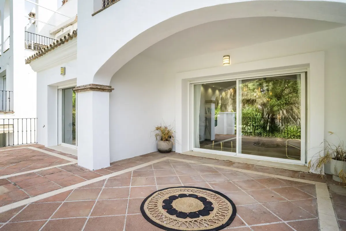 Middle Floor Apartment in Marbella
