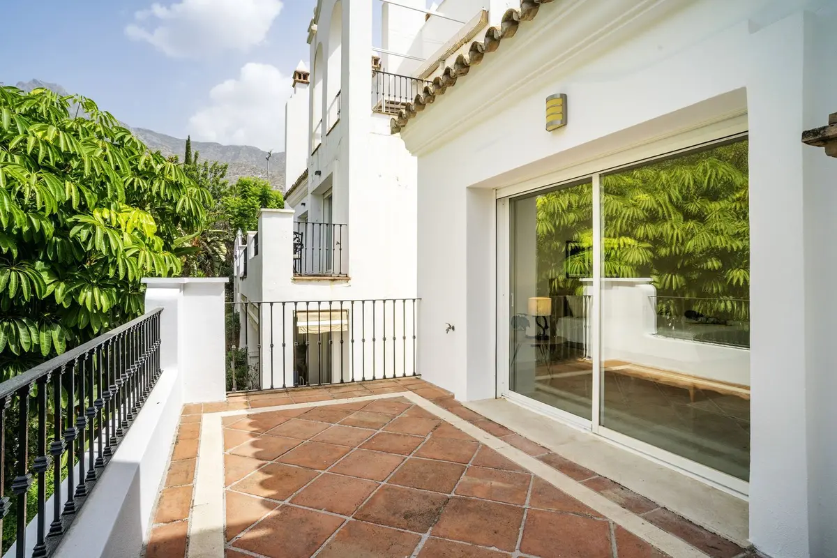 Middle Floor Apartment in Marbella