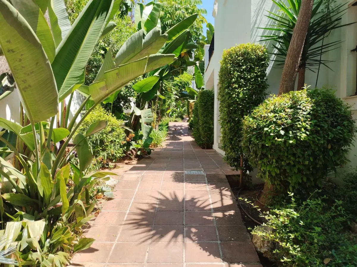Middle Floor Apartment in Marbella
