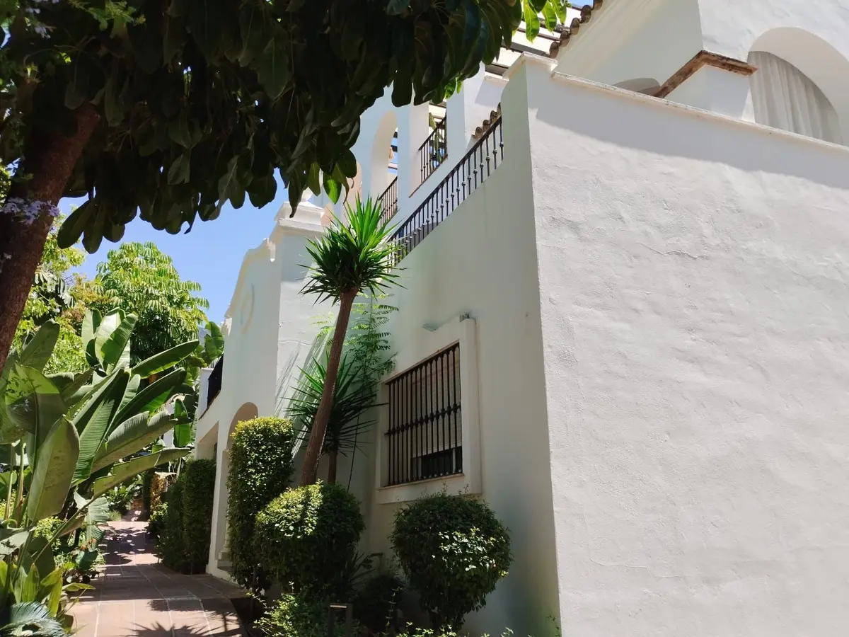Middle Floor Apartment in Marbella