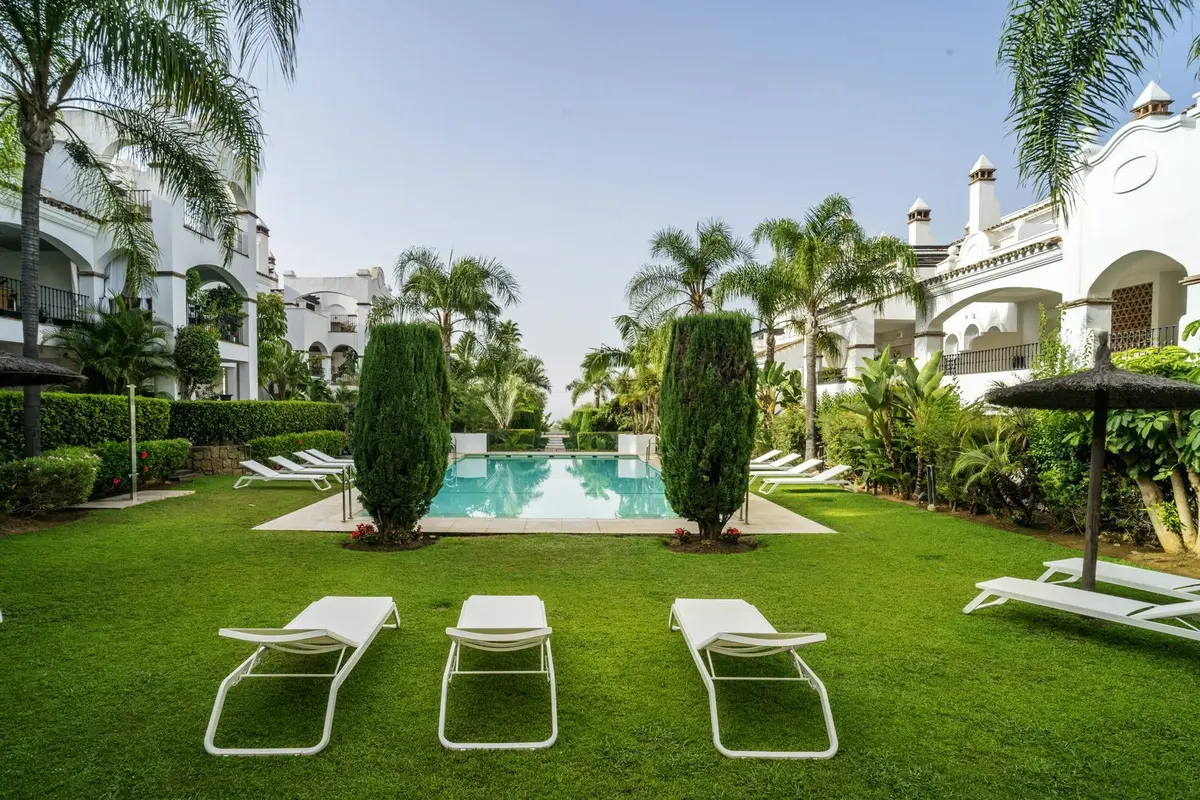 Middle Floor Apartment in Marbella