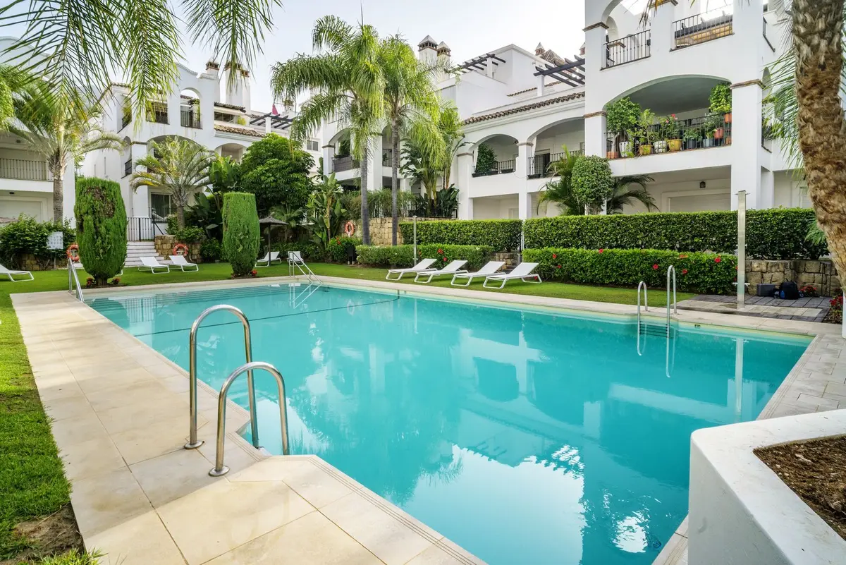 Middle Floor Apartment in Marbella