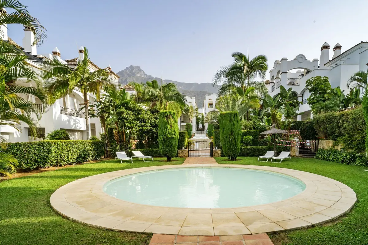 Middle Floor Apartment in Marbella