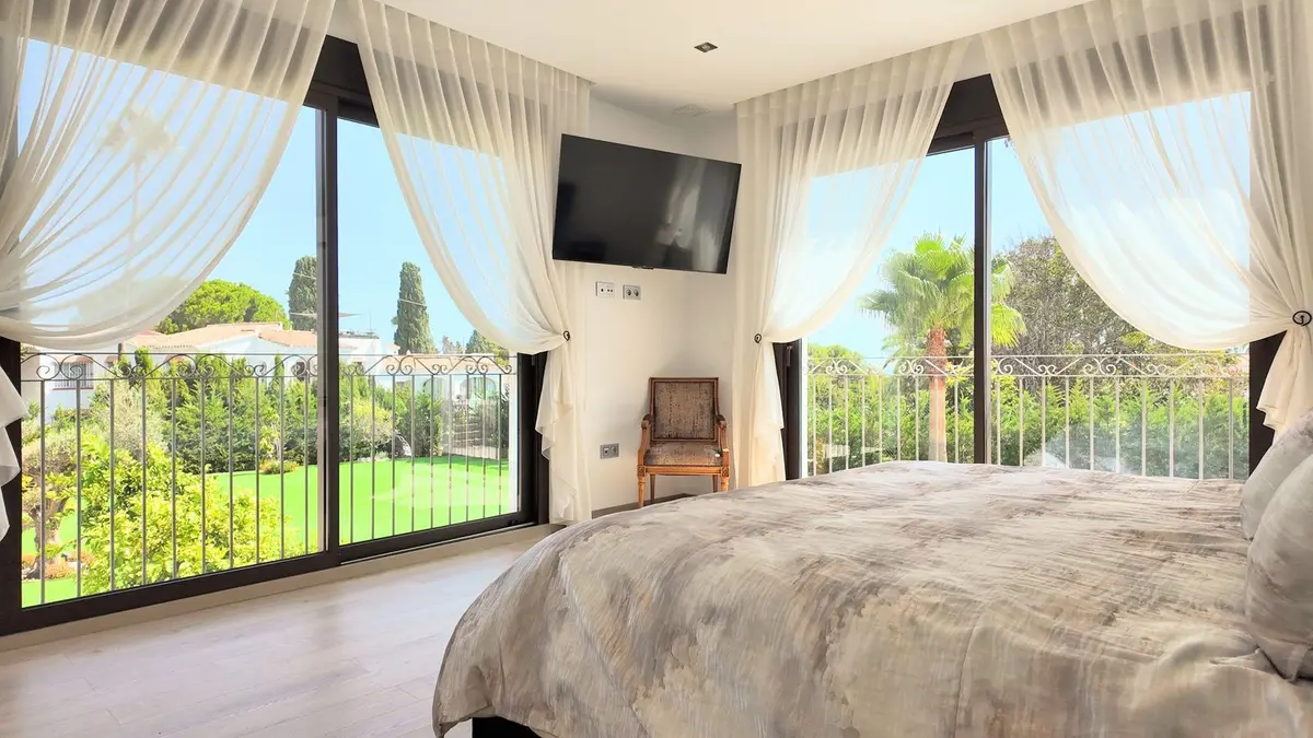Detached Villa in Estepona