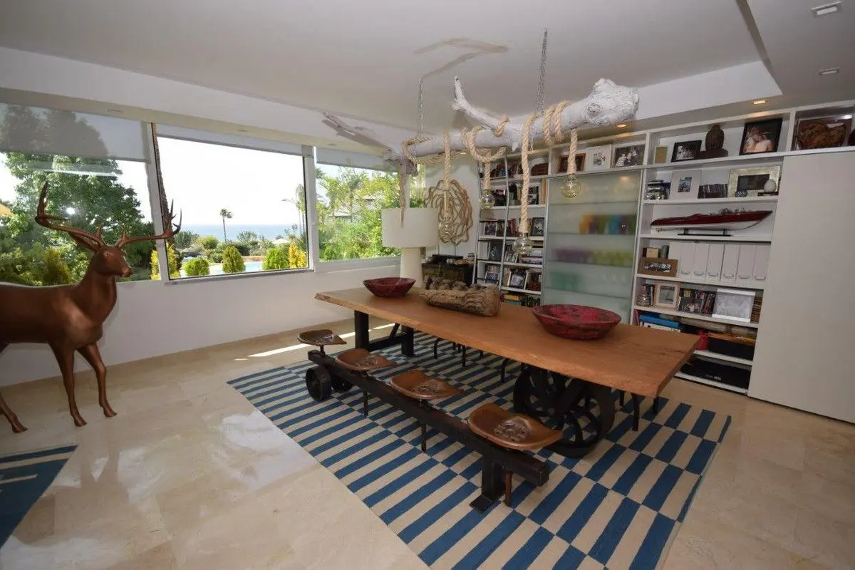 Middle Floor Apartment in Costalita