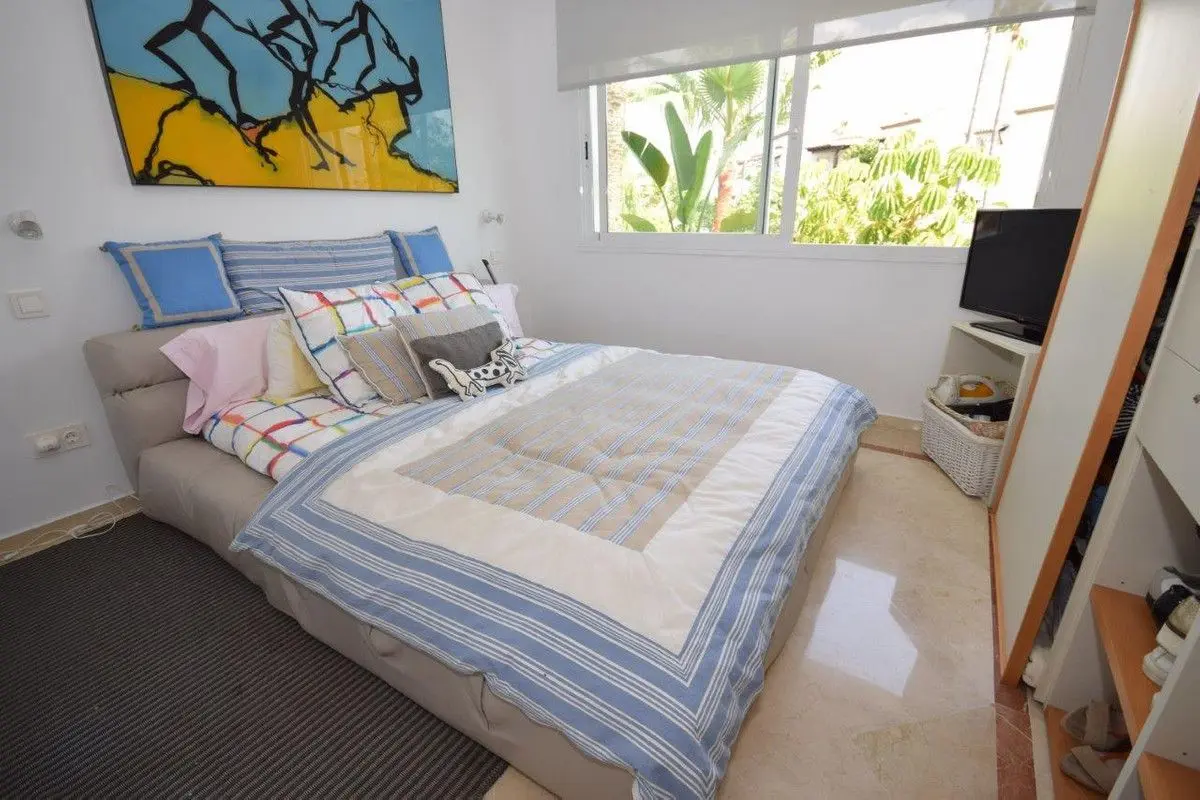 Middle Floor Apartment in Costalita