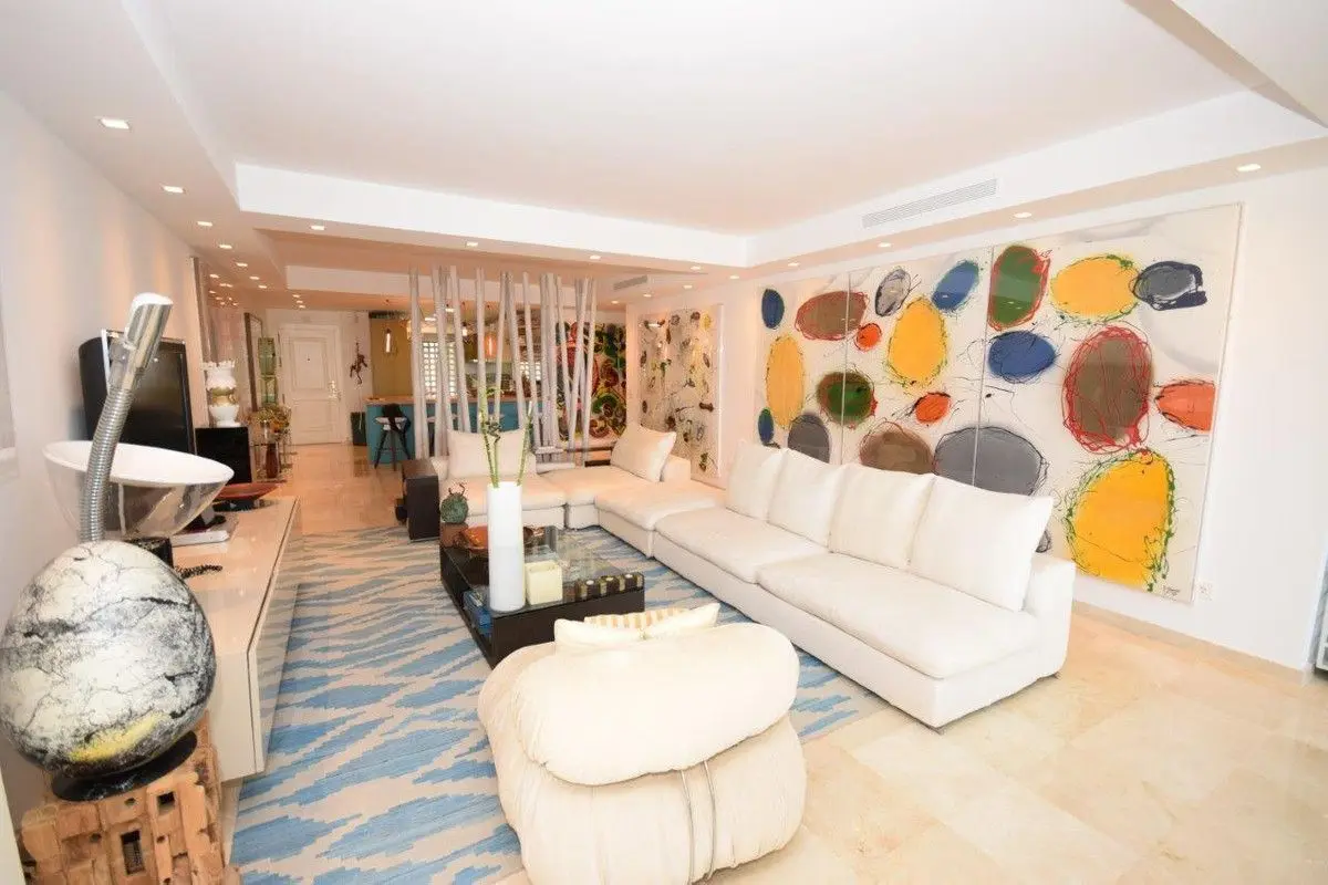 Middle Floor Apartment in Costalita